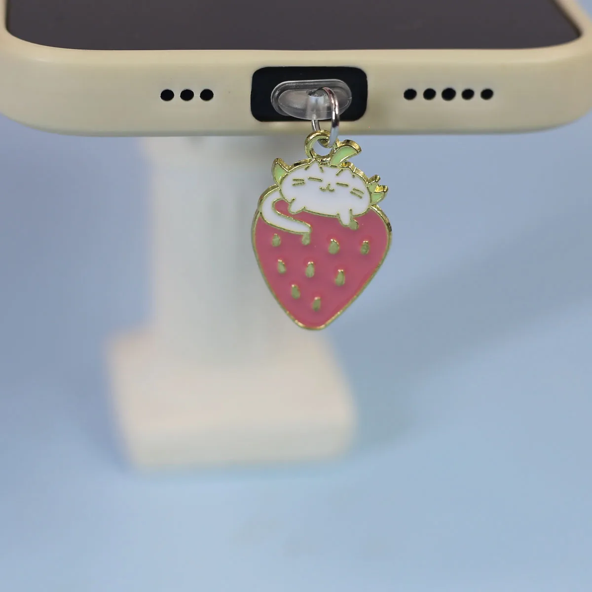 Cute lazy cat sleeping on strawberries phone dust plug, black and white happy cat pendant pendant, for iPhone/Type-C/Xiaomi