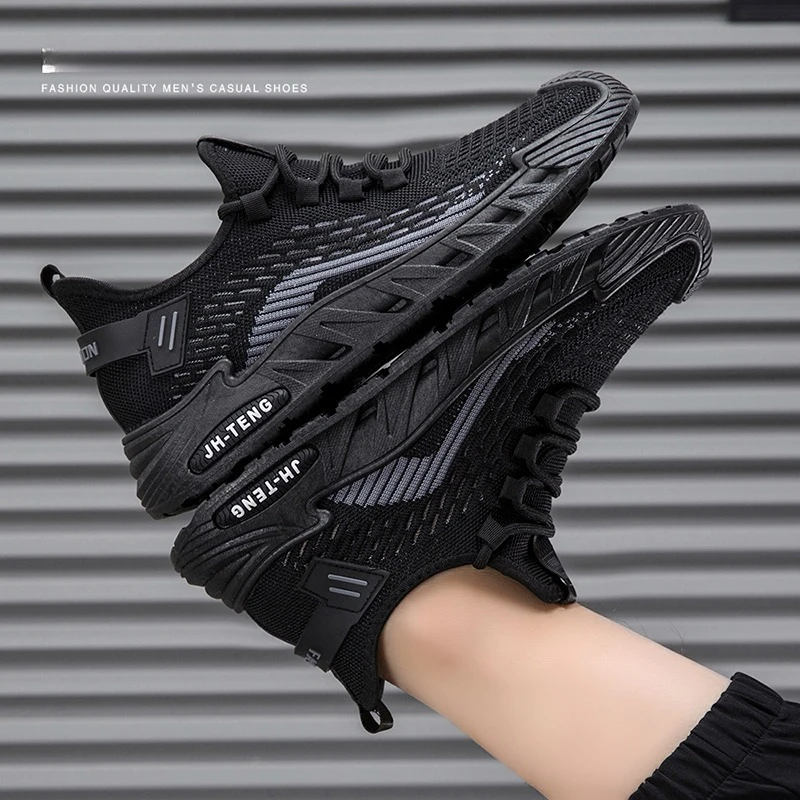 

Summer Casual Sports Shoes for Men Large-sized Flat Low-top Round-toe New Breathable and Perforated Mesh Running Shoes