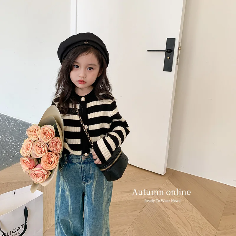 Girl Coat Black White Contrast Color Sweater Korean Dehaired Angora Core-Spun Yarn Classic Stripes Simple