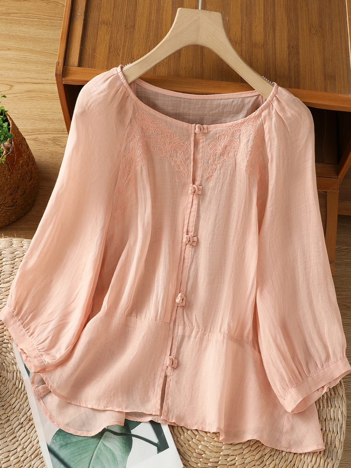 

Ele round Ne Embroidered Linen irt Women Summer Thin Loose Fit Slimming ort Sve Versatile Top Chinese Brand