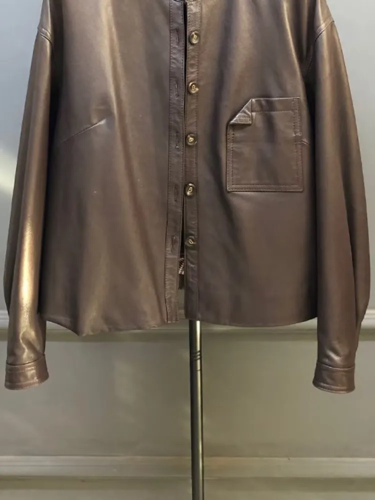 سترة منفوخة بلون سادة من الجلد الطبيعي على الطراز الكوري فضفاضة وجيب واحد الصدر وأكمام طويلة من جلد الغنم ملابس خارجية للسيدات