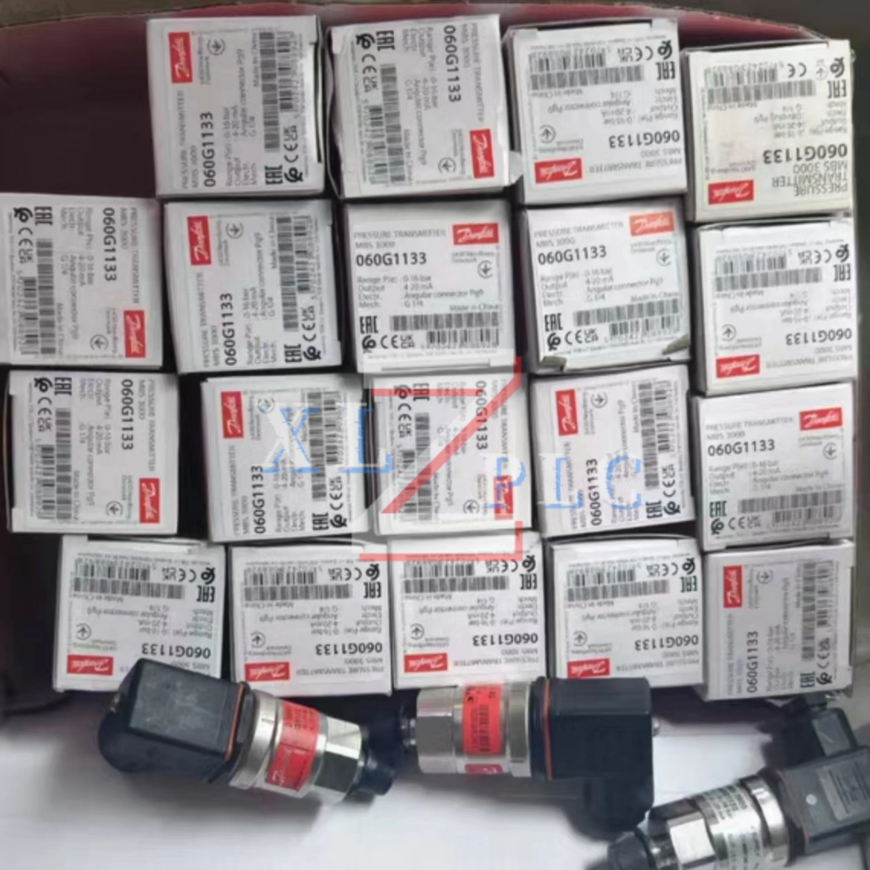 060G1133 MBS3000 060G1151 MBS3050 060G1153 MBS3050 060G1154 MBS3050 060G1367 MBS3300 جديد في مستشعر ضغط الصندوق