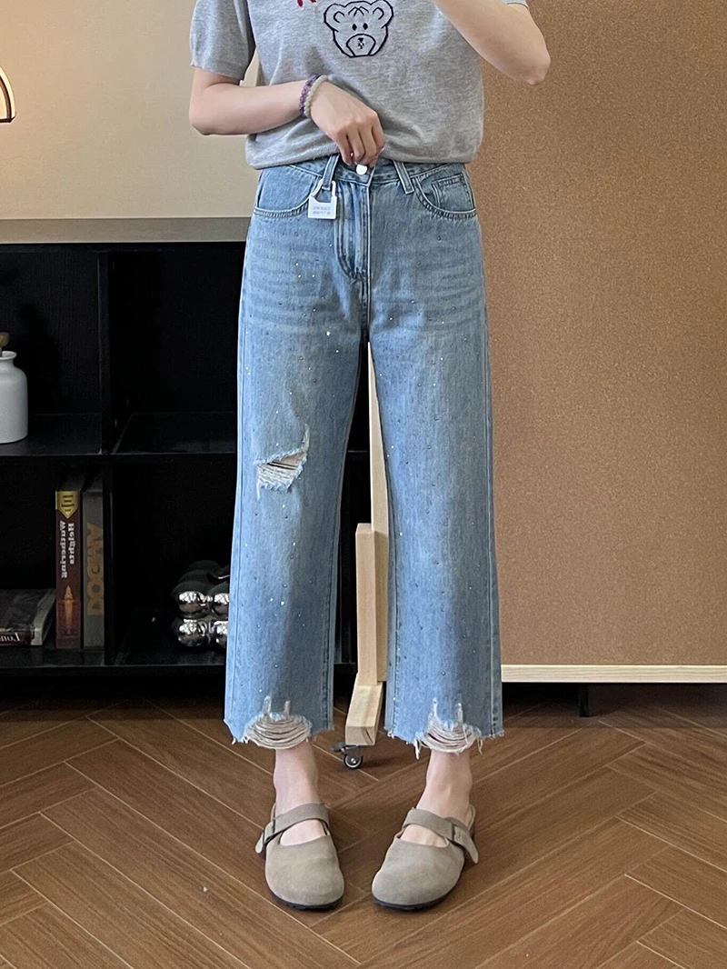 Korean Style High Waist Capri Jeans For Women Summer Ripped Rhinestone 8th Length Denim Pants Straight Leg Raw Hem Pants