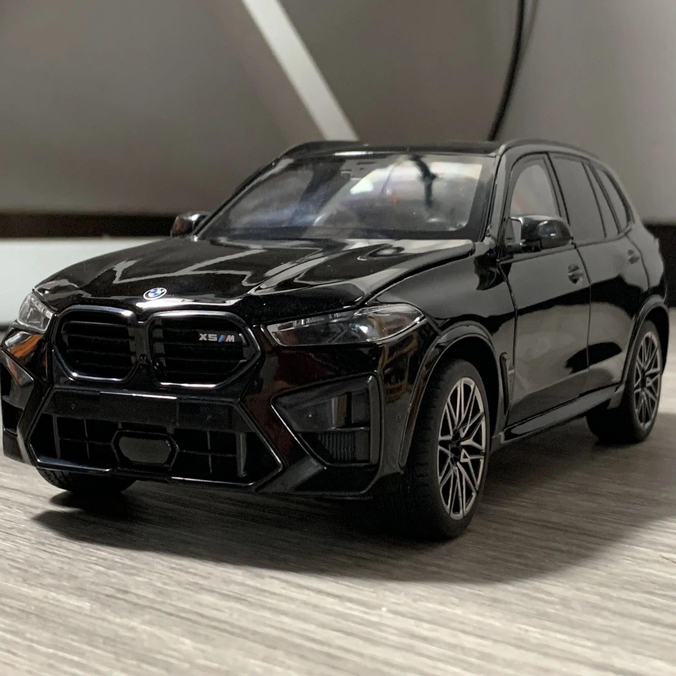 1:18 2025 BMW X5 M Competition LCI SUV Alloy Metal Diecast Model