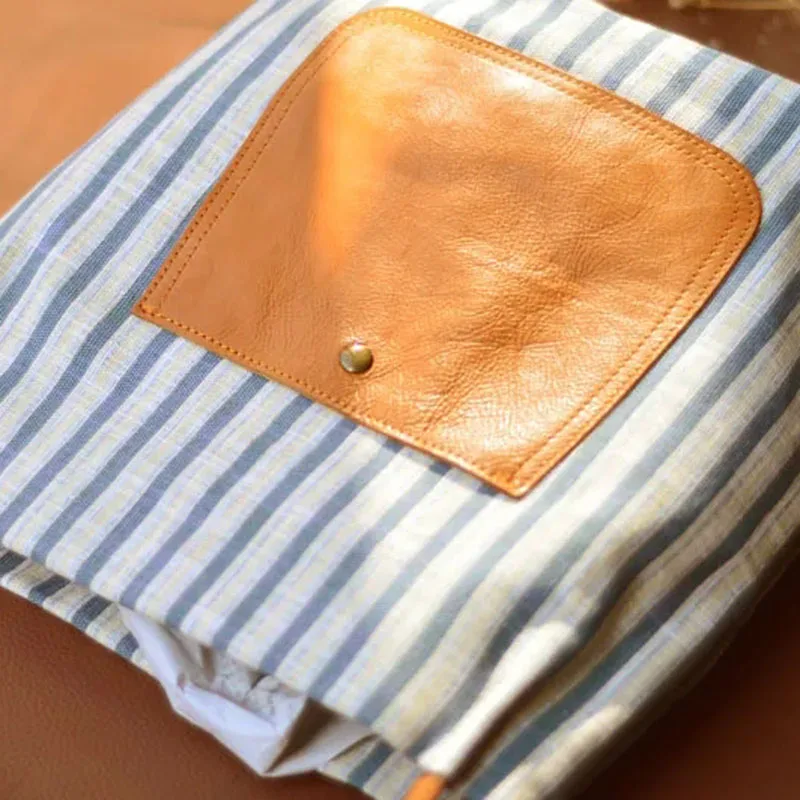 

AETOO The new fashion leather shoulder bag popular stripes all-in-one shoulder Tote bag simple leather men's and women's bag cro