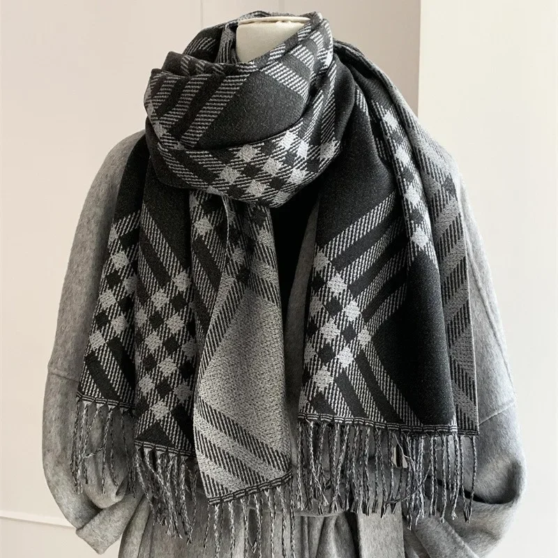 Sciarpa scozzese di lusso con nappe, involucro acrilico addensato per le giornate fredde, leggera ed elegante, essenziale per i viaggi e tutti i giorni