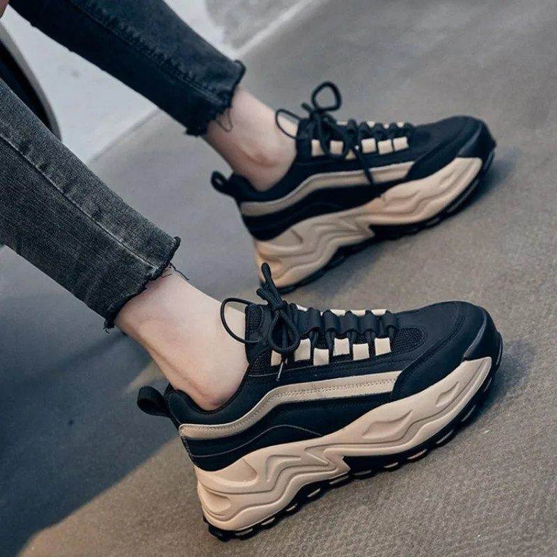 

Women's Sneakers Trend Height Increasing Platform Shoes Breathable Casual Sports Shoes for Women Black Vulcanized Shoes Sneakers
