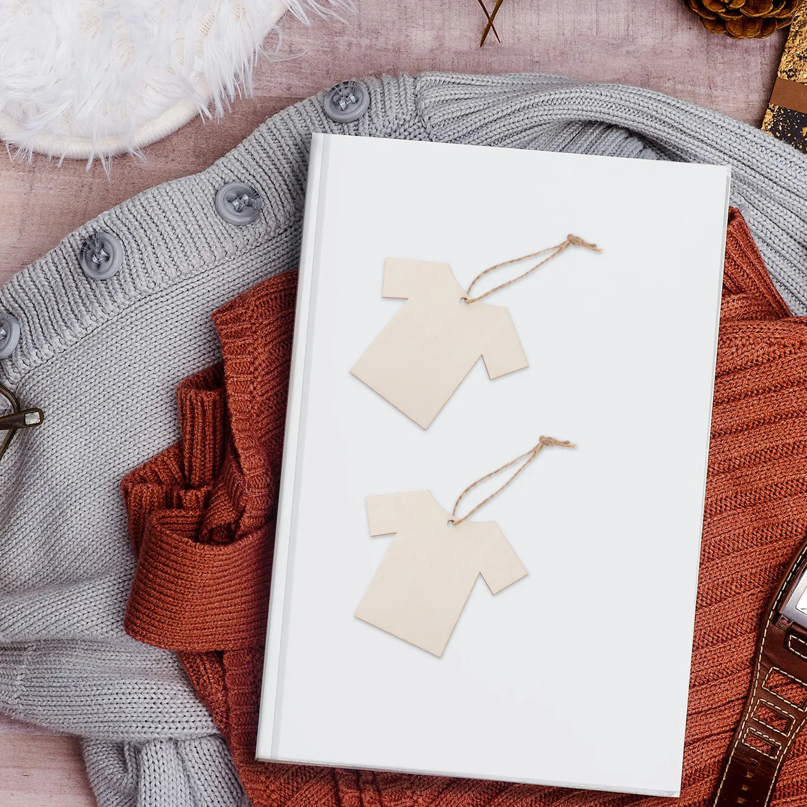 20Pcs Wooden Short Sleeve T Shirt Tags Blank DIY Clothing Labels Twine Retail Display Gift Wrapping Wedding Favor Decoration