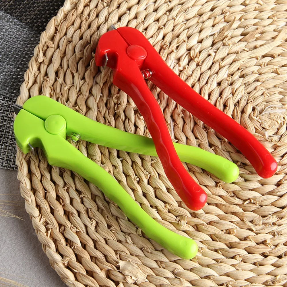 

Plastic Handle Oyster Shell Opening Clamps Spring Load Labor-saving Crab Oyster Scallop Opener with Bottle Opener Professional