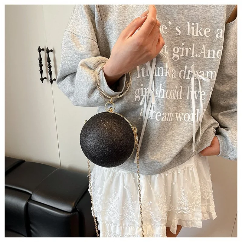 

Stylish Women's Handbag Made Of Cowhide Leather Boasting Paris Casual Spacious Soft Daily Modern Look​