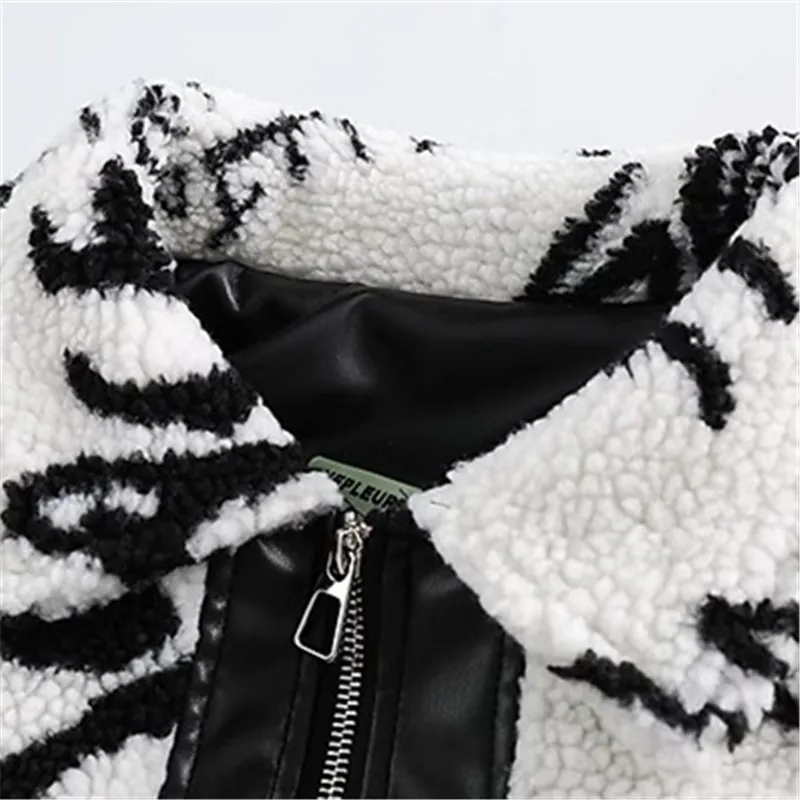 Graffiti Letter Print Leather Jacket Women Lambswool Spliced Zipper Motorcycle Coat Fashion PU Jacket Thickening Cotton Coat