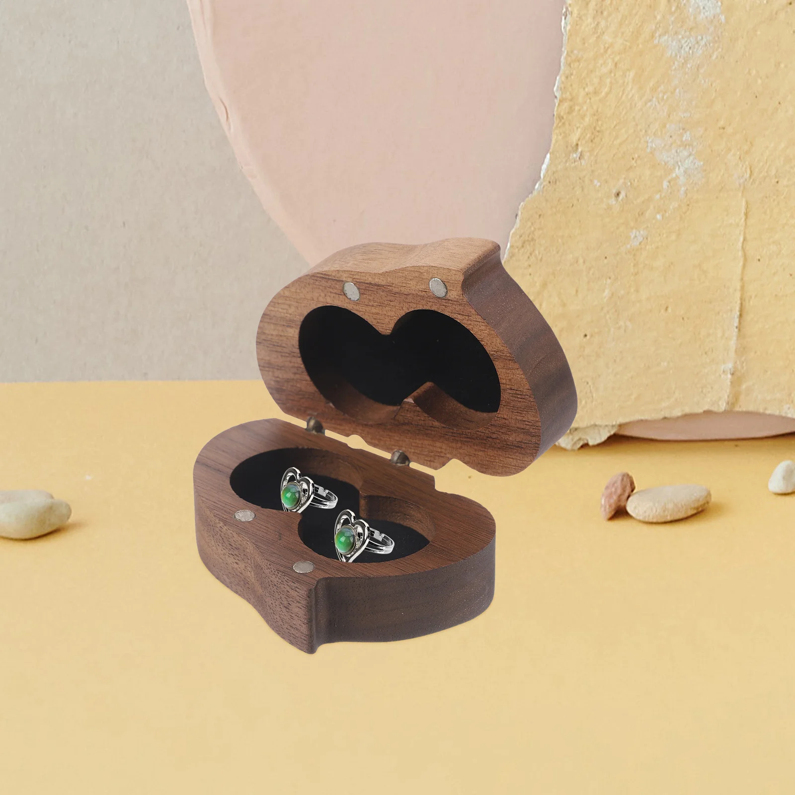 

Double Heart Wooden Rings Box Jewelry Storage Case for Wedding Proposal Ring Organizer Small Size Decorative Heart Shaped Ring