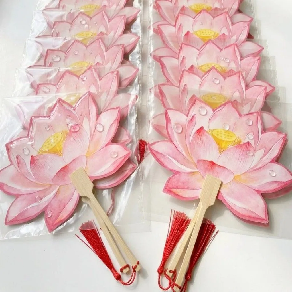 Summer Cooling Fan Handcrafted Vintage Handheld Lotus Fan Bamboo Handle Flower Fan Pink For Gift For Festivals Home Decoration
