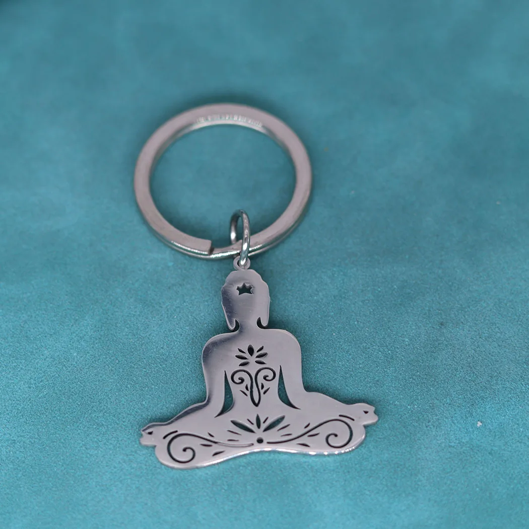 Nedar البوذية اليوغا قلادة كيرينغ للنساء الفولاذ المقاوم للصدأ مجوهرات هدية المفاتيح Amaste زن شقرا لوتس التأمل مفتاح سلسلة