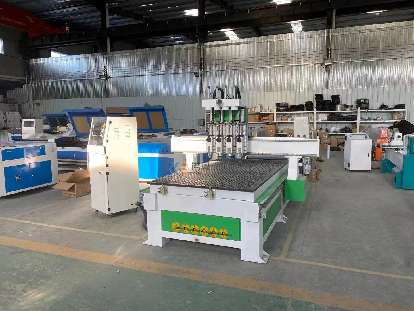 Machine à découper le bois Cnc, routeur de fabrication de planches de qualité supérieure, à vendre par le fabricant