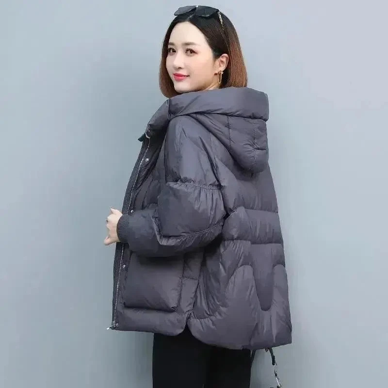 Jaqueta de algodão grosso quente para mulheres, moda feminina com capuz curto, jaqueta de algodão acolchoado, parkas básica, roupas de inverno, 2