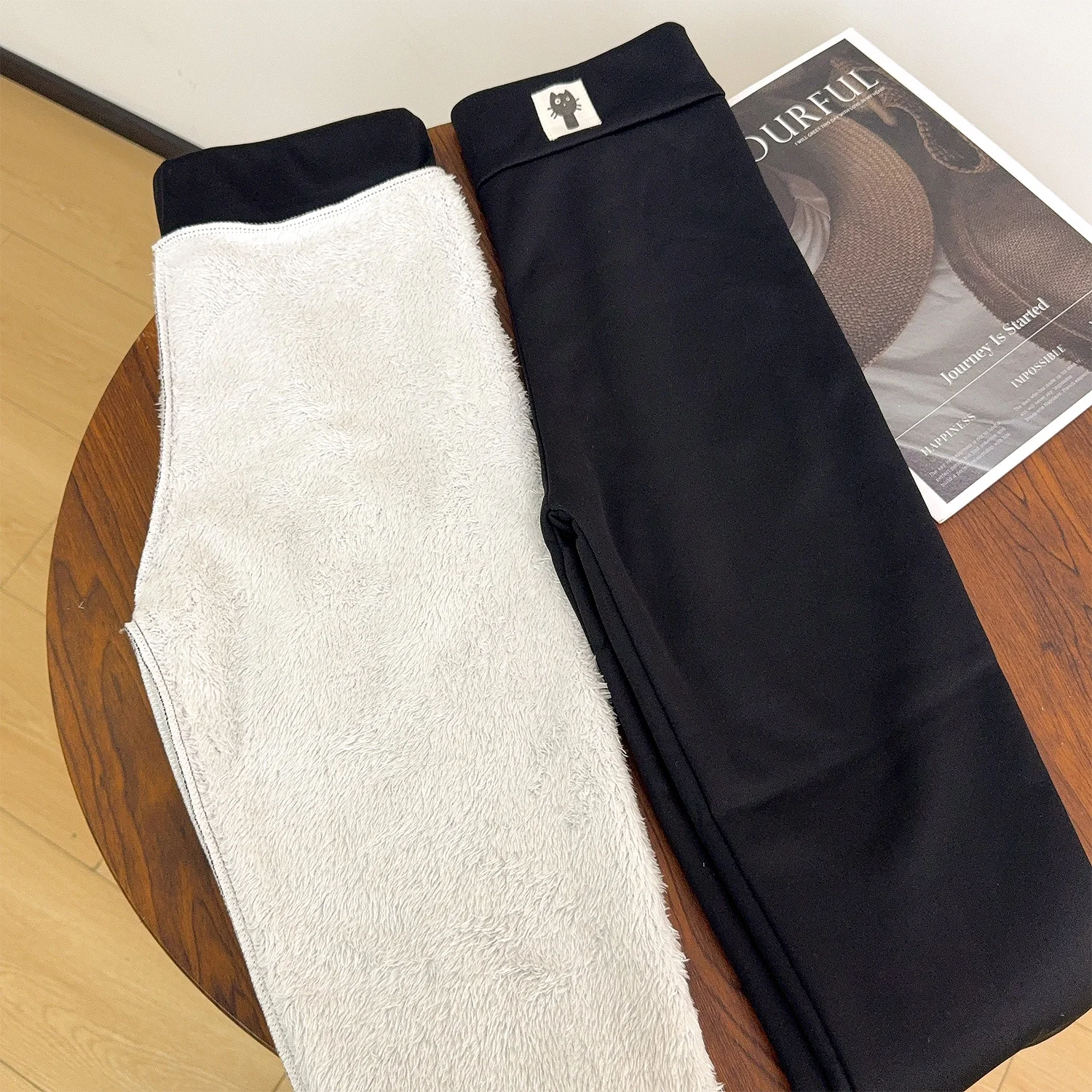 เลกกิ้งกันหนาวบุขนแกะแคชเมียร์ เลกกิ้งผู้หญิงเอวสูง ผ้าฟลีซยืดหยุ่น กางเกงเลกกิ้งกำมะหยี่เนื้อนุ่ม