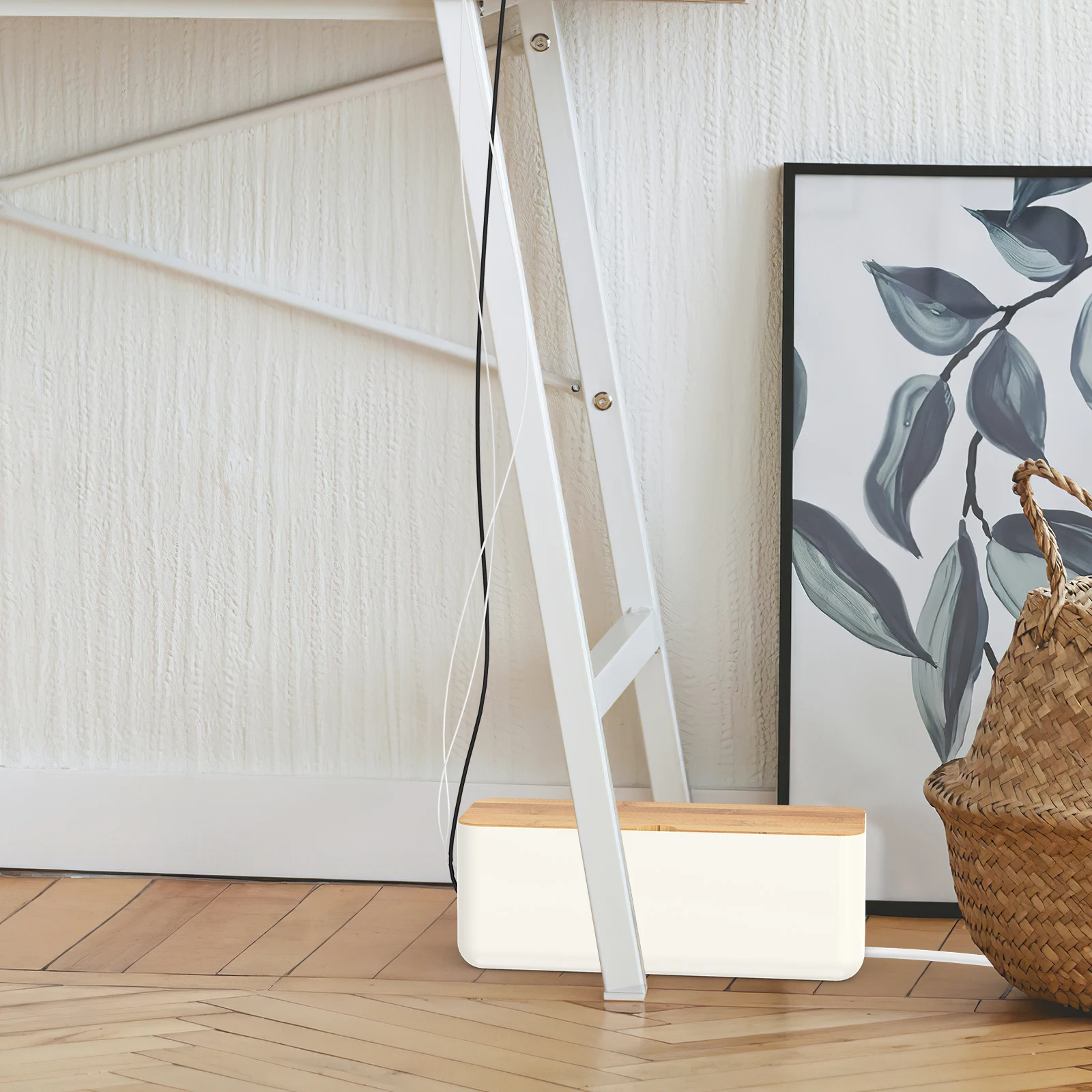 حامل تخزين شريطي منظم كابل الشحن مع نظام إدارة السلك لتنظيف المكتب وحماية قطاع الطاقة