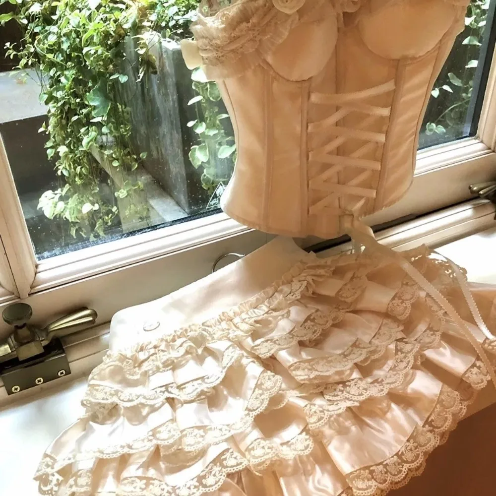 

Elegant Bow Lace Sling Top Tank Sleeveless Fluffy Cake Skirt Chic Slim Flower Skirt Suit Streetwear