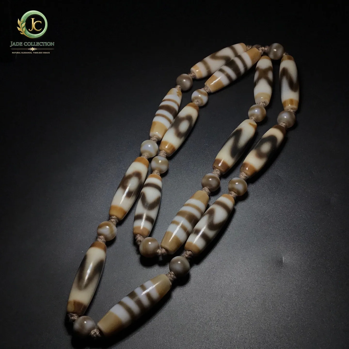 Tibetan Old Agate Dzi Multiple patterns Beads Amulet Necklace J0424