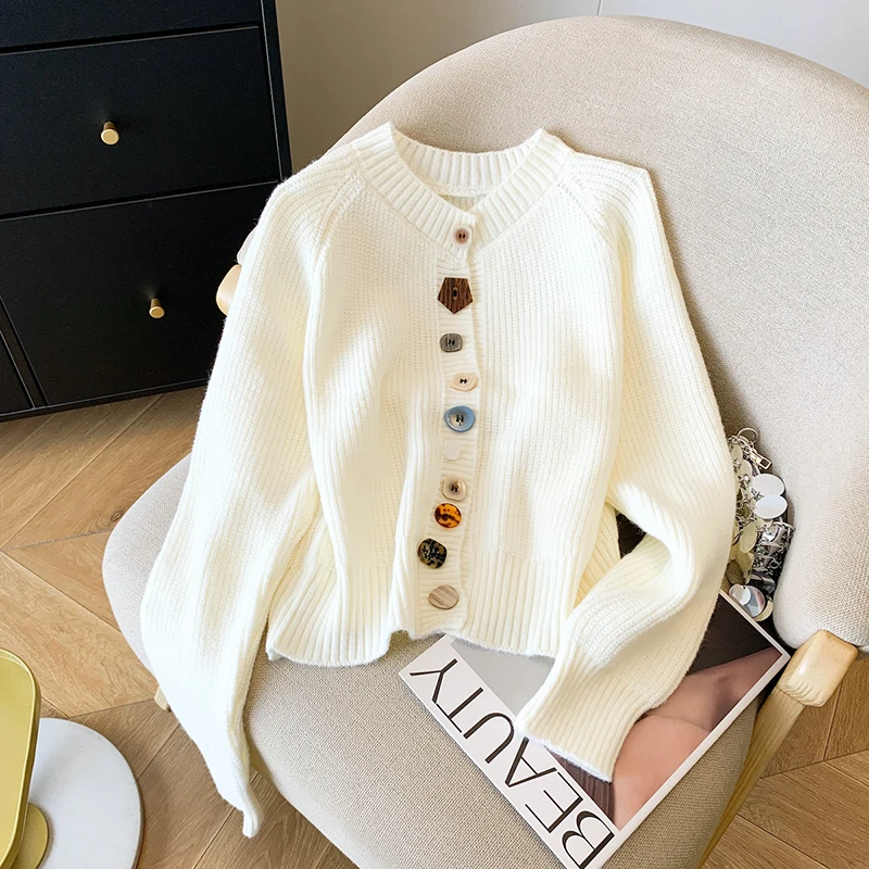 

Harajuku Cropped Knitted Cardigan Women Long Sleeve Sweater Outerwears Fashion Design Buttons Knitwears Winter Korean Jumpers