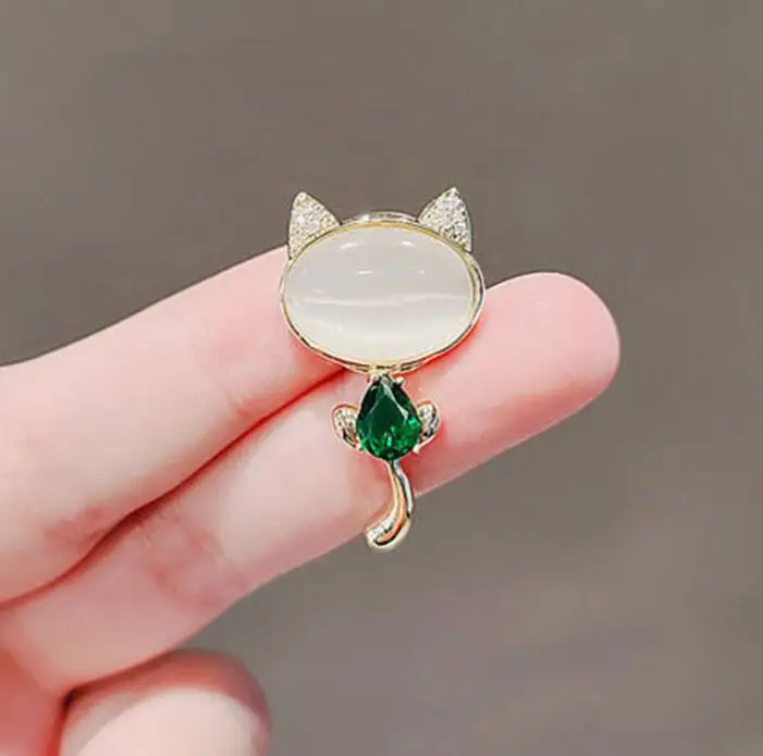 Cute Opal Cat Brooches For Women Girls Green Crystal Animal Brooch Pins Fashion Beautiful Party Daily Jewelry Accessories Gifts