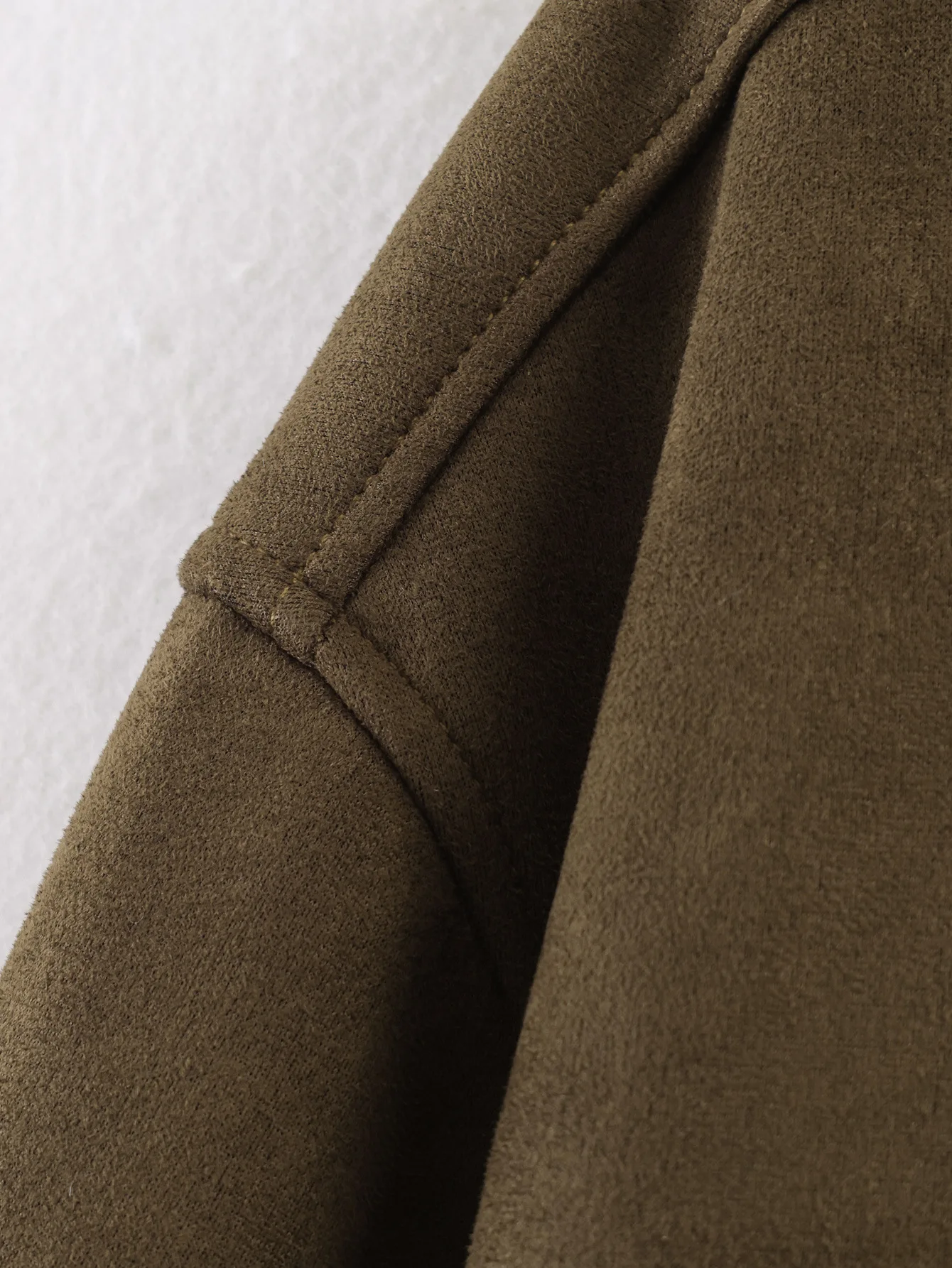 التجارة الخارجية الأمريكية الملابس النسائية النمط الأوروبي والأمريكي الخريف موضة جديدة عادية من جلد الغزال الوقوف طوق سترة علوية