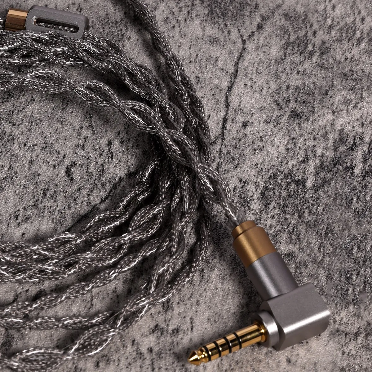 Ekranowane słuchawki ddHiFi BC130 Pro (Nyx Pro) ulepszenie kabla sportowe wymienne wtyczki (4.4 i 3.5) i wymienne złącza