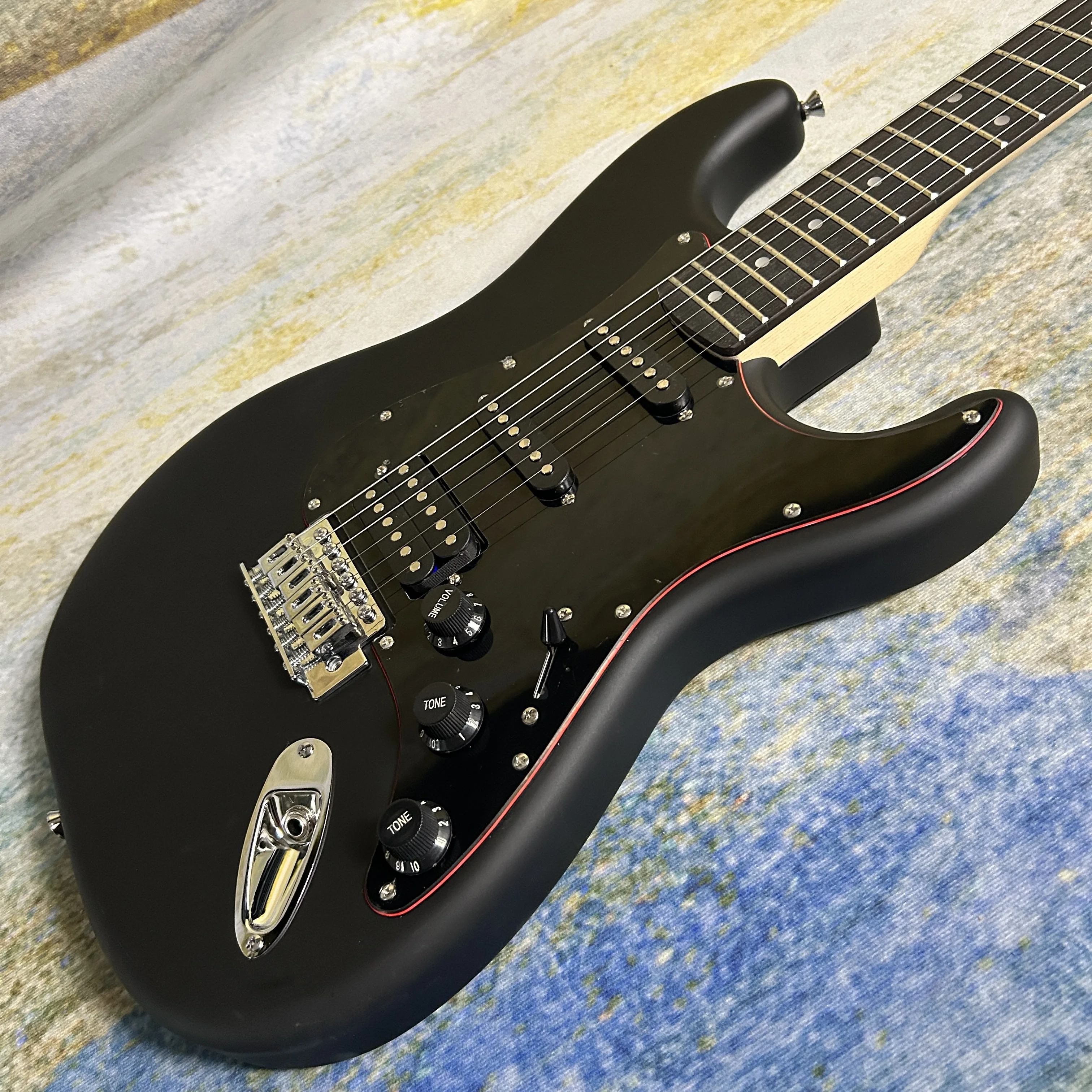 

Black Electric Guitar, Mahogany Body, Rosewood Fingerboard, Satin Finished, High Quality