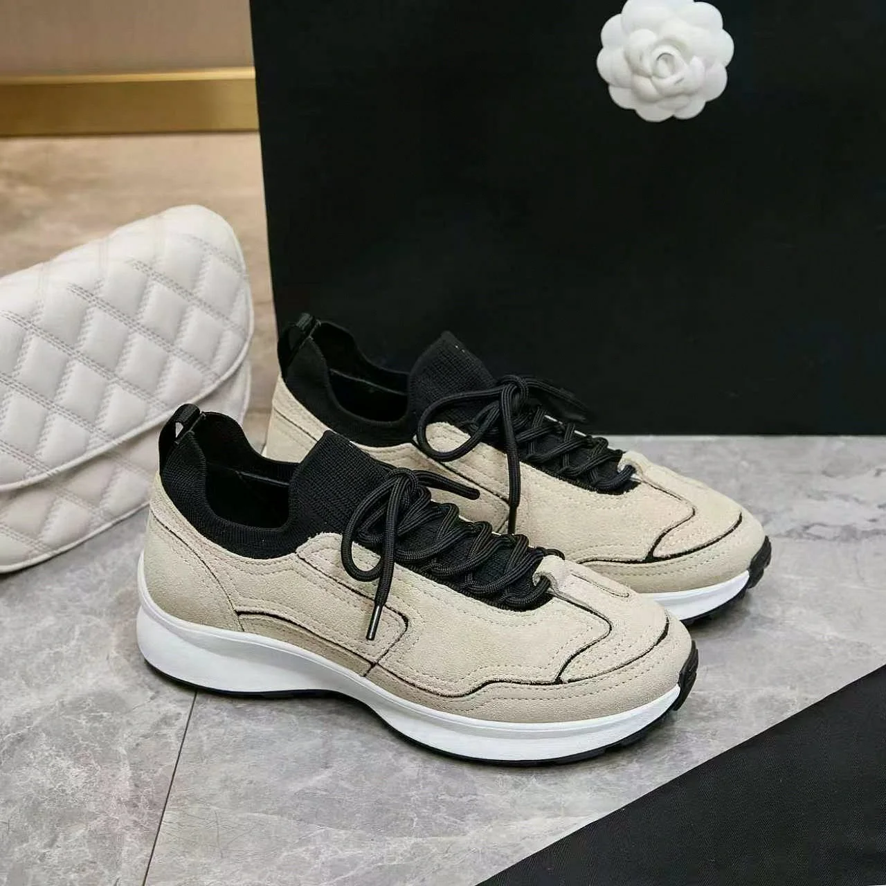 Vintage Women Mixed Material Fashion Sneakers Soft Suede & Stretch Knit Upper Lace‑Up Cushioned Non‑Slip Thick Rubber Sole Lightweight Daily Sports Trainers