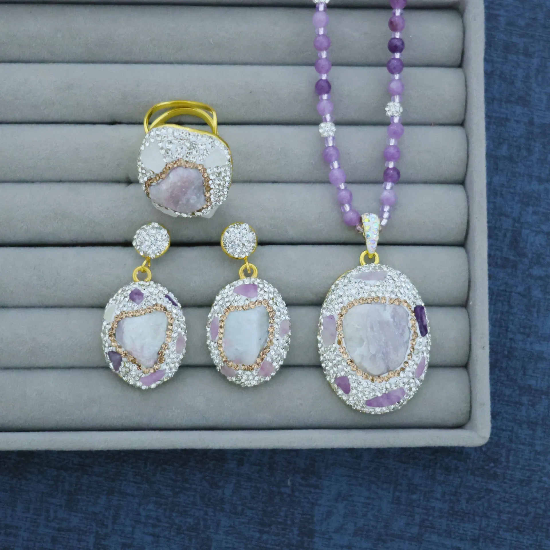 

DIY accessories New plum blossom tourmaline amethyst clay inlay three-piece set, retro new Chinese handmade design jewelry manuf