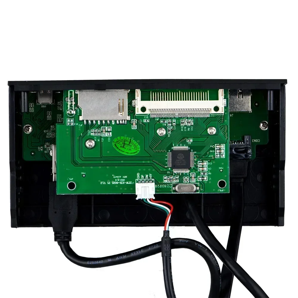 

USB-хаб для передней панели ПК с портами USB 3.0 Type-C, eSATA, и слотами для карт памяти Type-C, MD, SD/MMC, XD, TF, M2, MS, CF