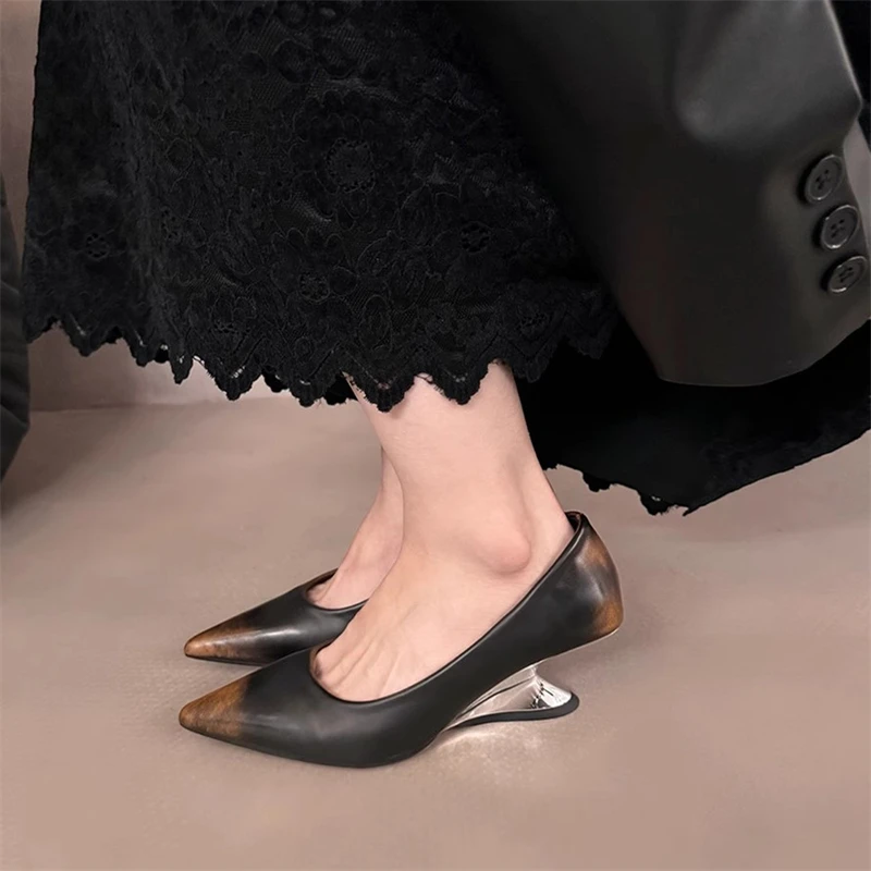 Retro Sexy Pointed Toe Design Women Shoes Strange Heel Fashion Show Shallow Elegant Ladies Shoes Black Zapatos Mujer Verano 2024