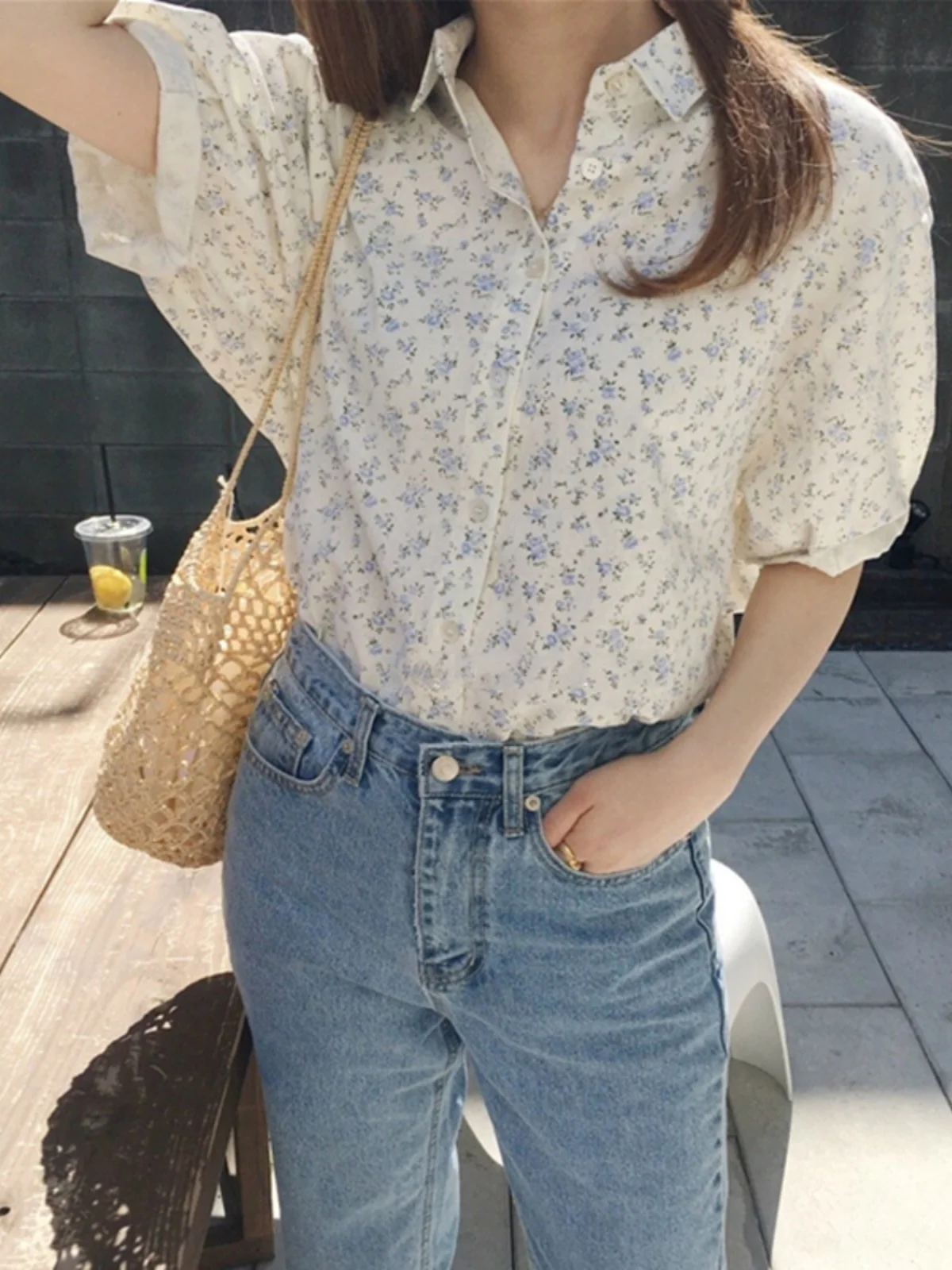 한국 스타일 세련된 꽃 프린트 턴 다운 칼라 반소매 셔츠 여성 여름 다목적 버블 슬리브 탑 신선한 스위트