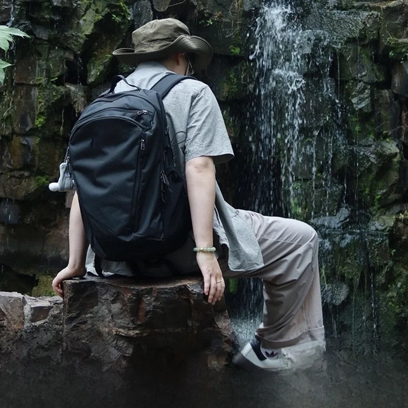 High-End Ergonomic Unisex Hiking Commuting Dual-Shoulder Backpack Stylish British Style Pure Color Nylon Daily Use Backpack
