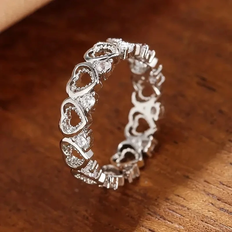 Huitan Trendy Liebesringe für Frauen mit glänzendem CZ, goldfarben/silberfarben, Ewigkeits-Ehering-Accessoires, Modeschmuck