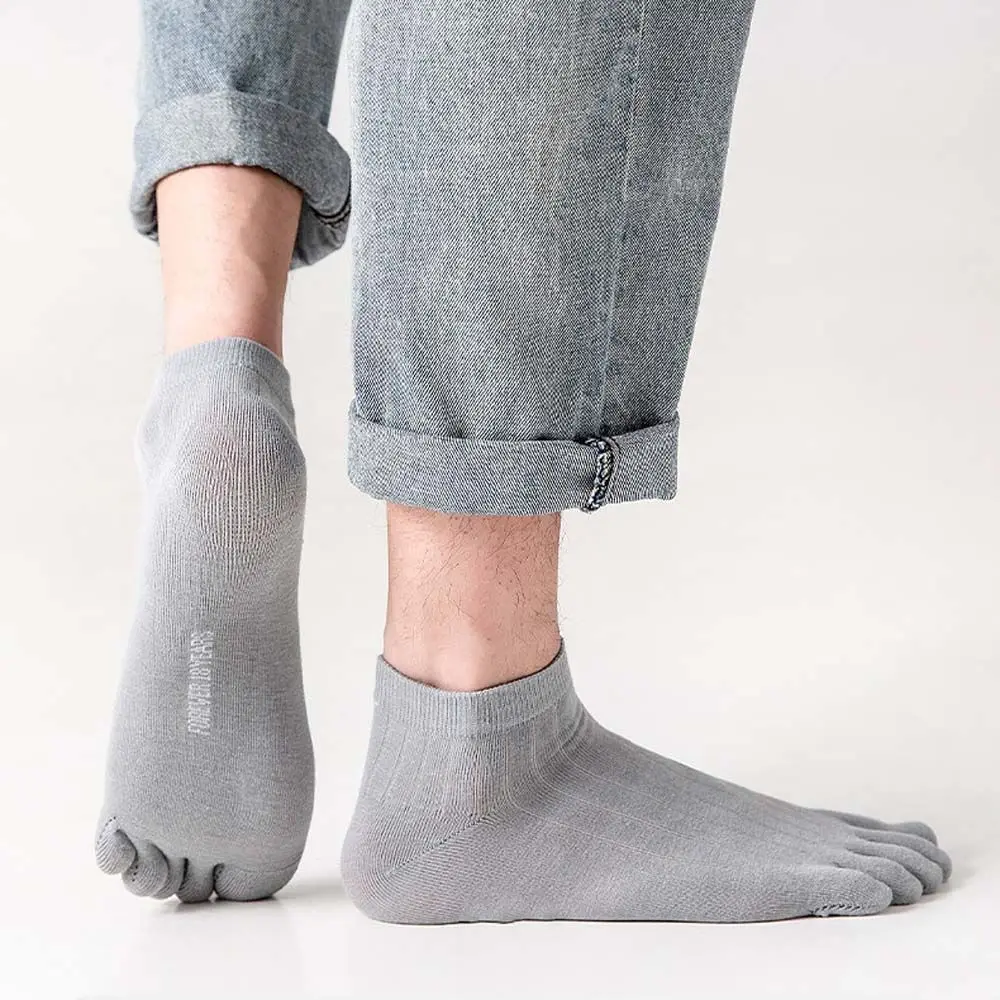 Soft Simple Sweat Absorbing Women Men Short Tube Socks Split Toe Socks Men Socks Sport Hosiery Five-Finger Socks