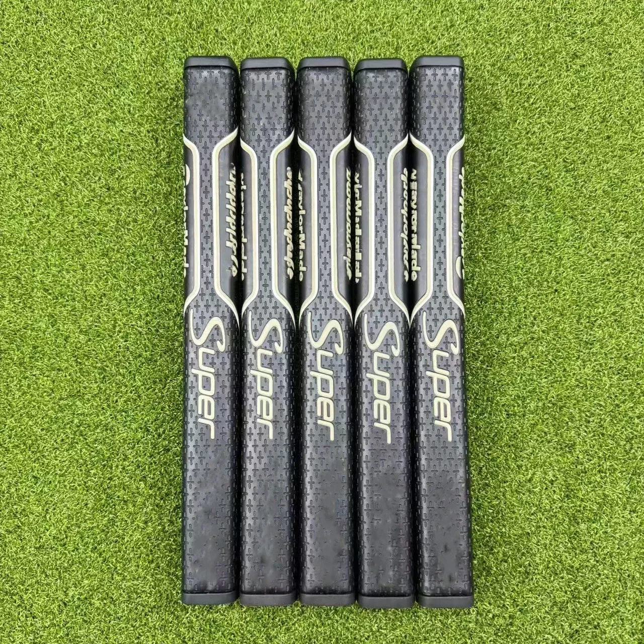

Super-GT Pistol Golf Putter Grip 1.0 PU Nonslip Triangle Light WeightRubber Golf Grips Excellent Push Universal Grip