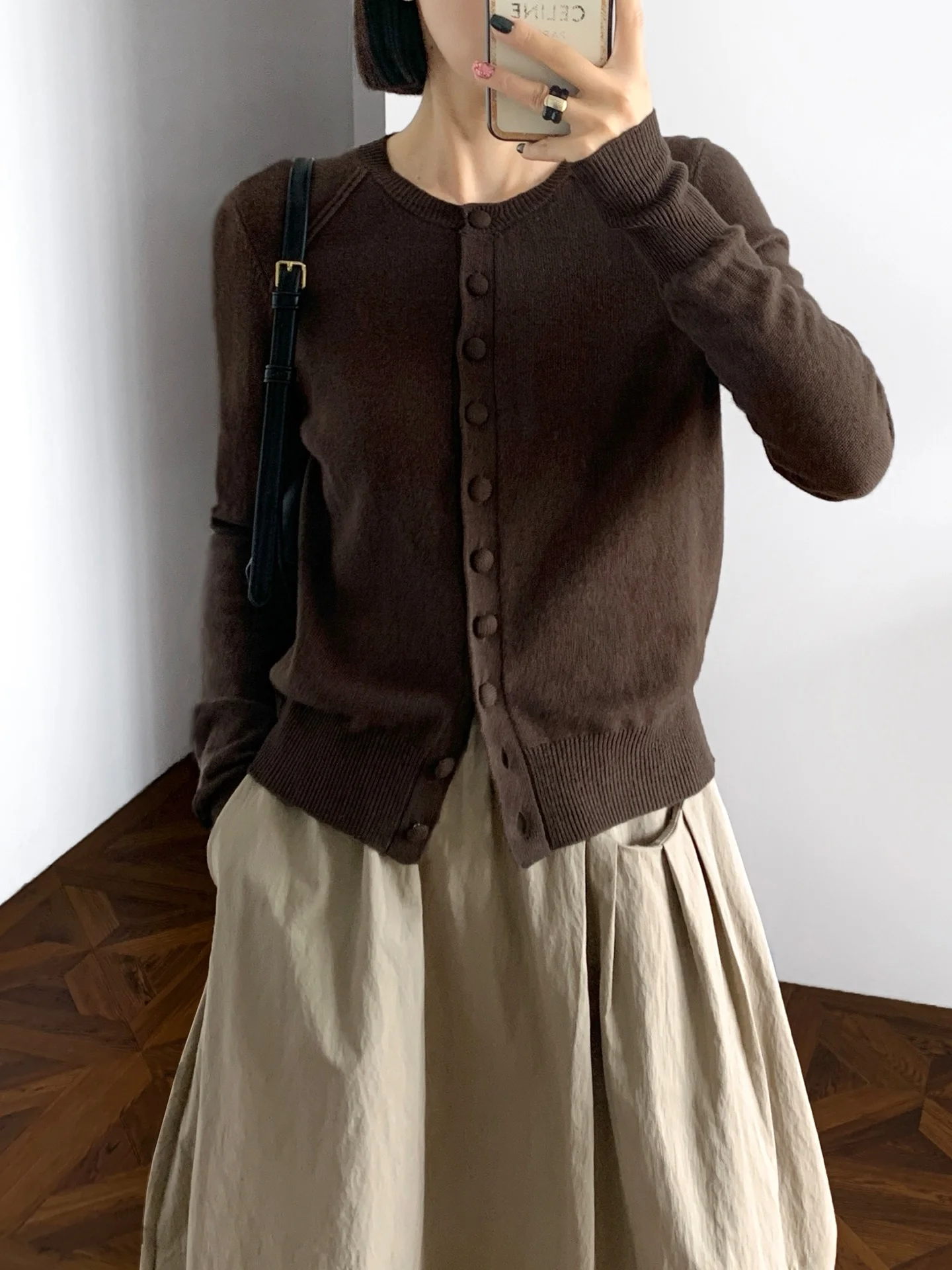 

LUTONG Faionable Design, осень 2022, новый шелковый вязаный свитер на пуговицах, женский повседневный длинный свек, круглый Ne...