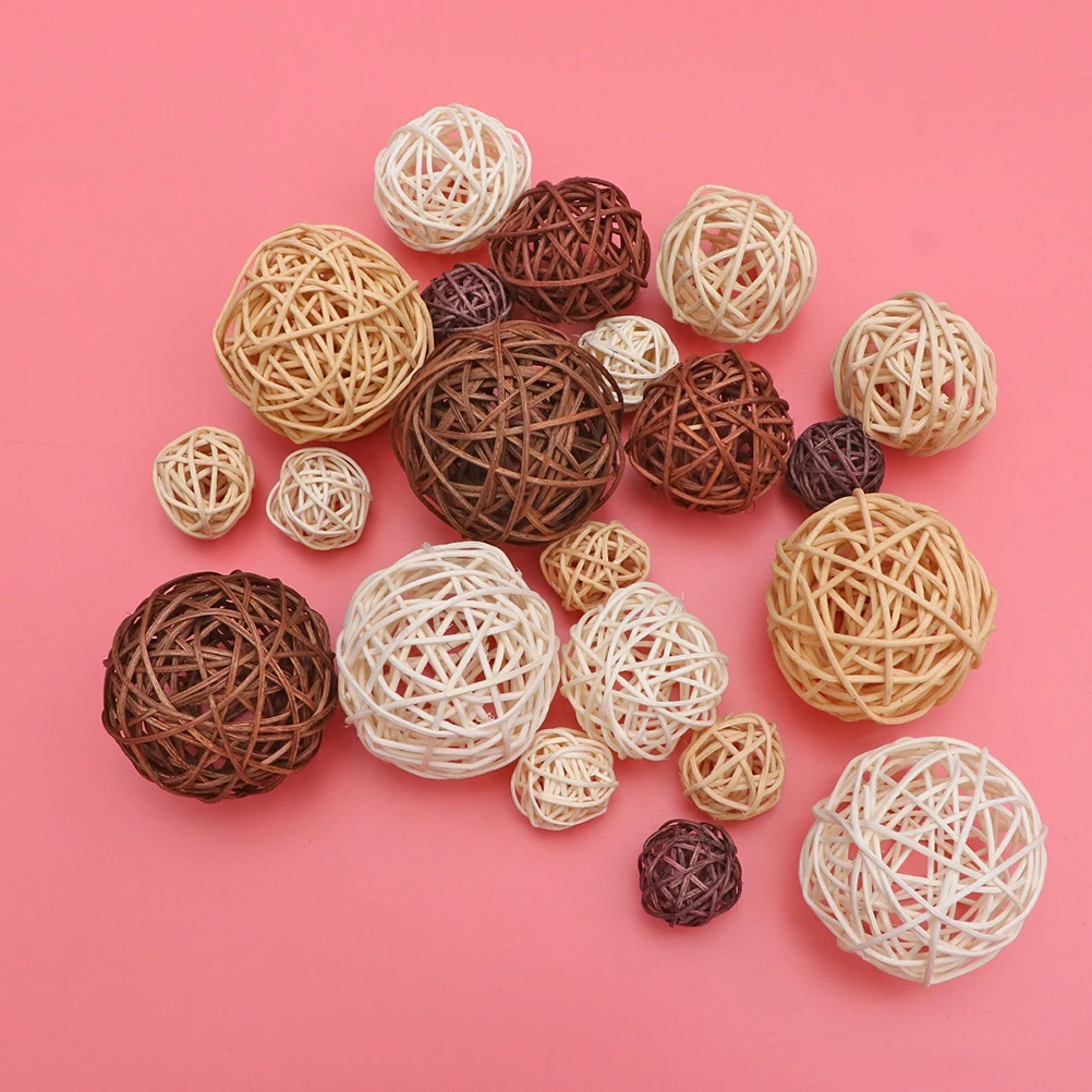 

18Pcs Sepaktakraw Photo Props Natural Hand-Woven Rattan Ornaments Party Home Decorative Balls Mixed Sizes Colors