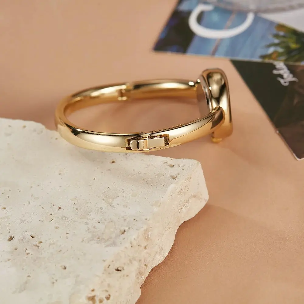 المألوف الفاخرة الأنيقة السيدات سوار ساعة الأرقام الرومانية البيضاوي مقاوم للماء ساعة كوارتز نسائية reloj часыыыыыыыыыыыmente