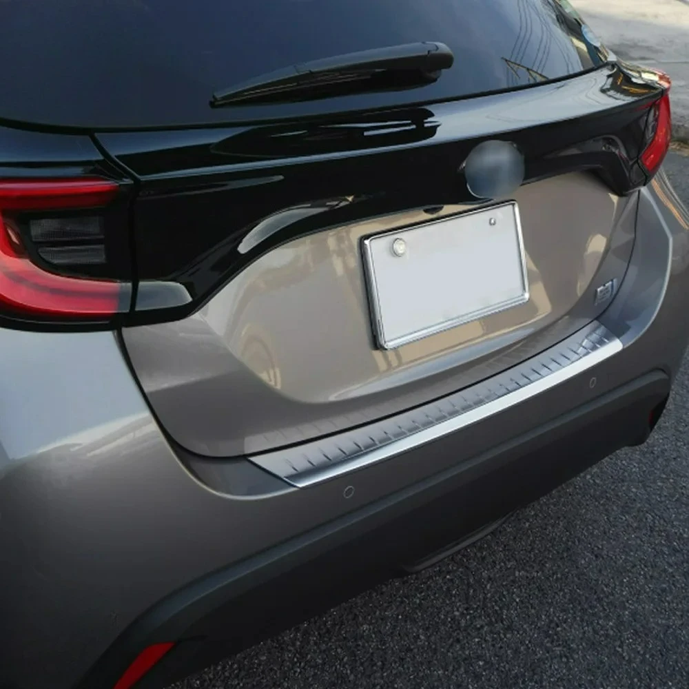 

For Toyota Yaris 2020 2021 Stainless Steel outer Rear Bumper Protector Sill Trunk Rear guard plate Cover Trim accessories