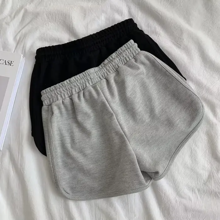 شورت جري رجالي قصير للغاية مكون من أربع أجزاء ملابس سباحة صيفية رفيعة ملابس شاطئ منخفضة الخصر سراويل رياضية ملمس رائع ساق مست...