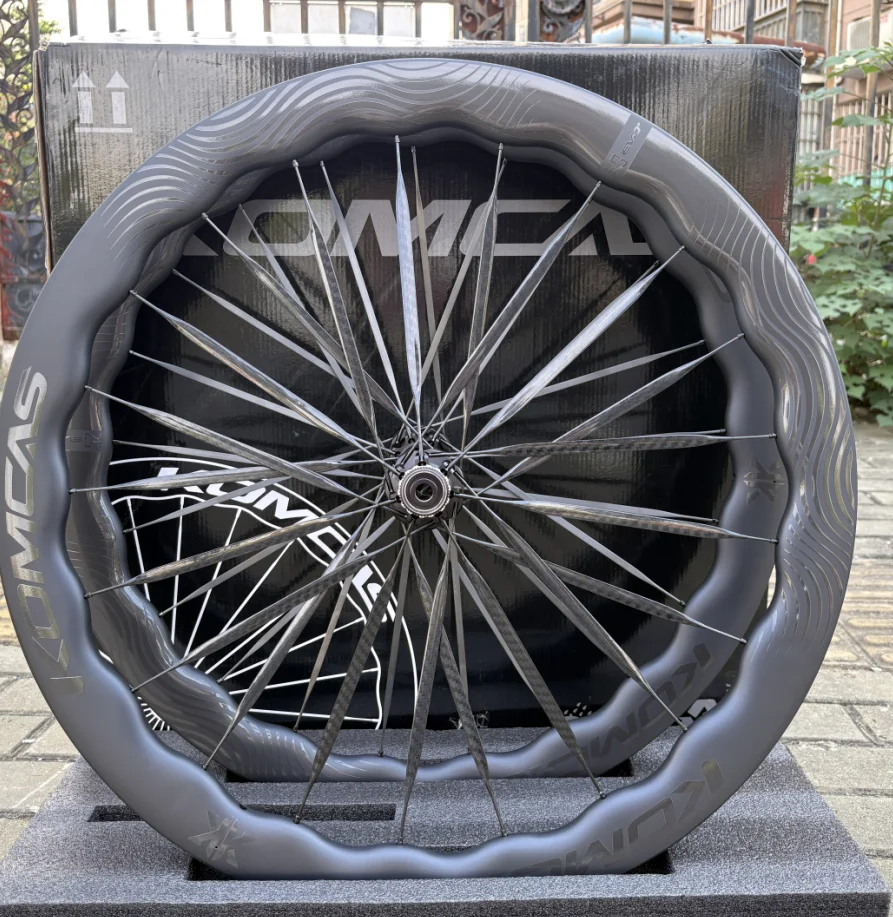 

﻿ Komcas Carbon Disc Brake wave Wheelset Bicycle Wheels 52/62mm 36T ratchet ceramic hubs HG/XDR 10mm wide spoks 700c road wheel