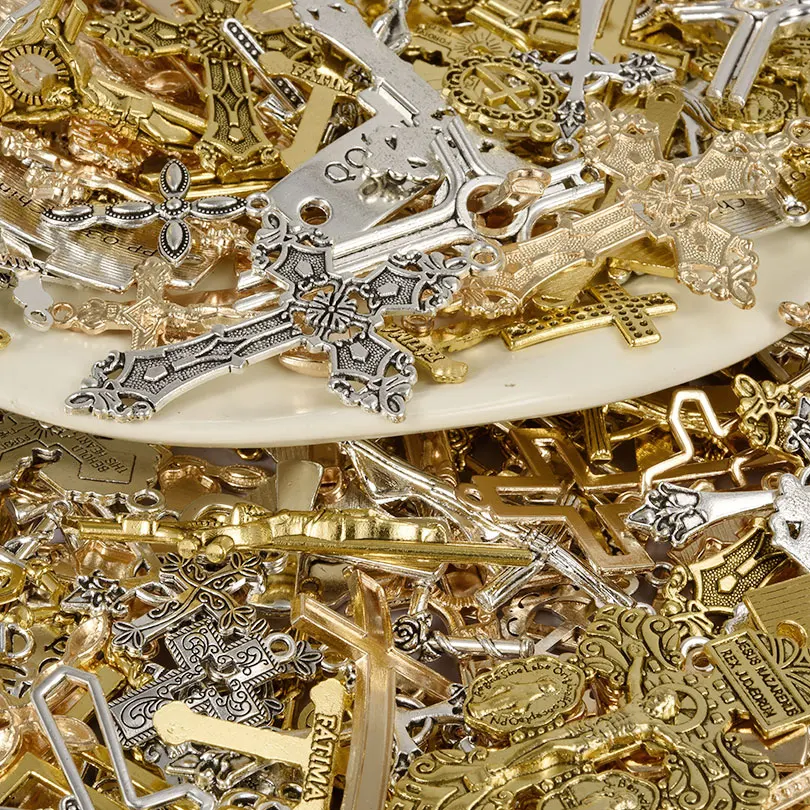 Random Mix Vintage Metal Ankh Hollow Jesus Cross Charms For Jewelry Making Bulk Gold/Silver Color Diy Christ Religious Pendants