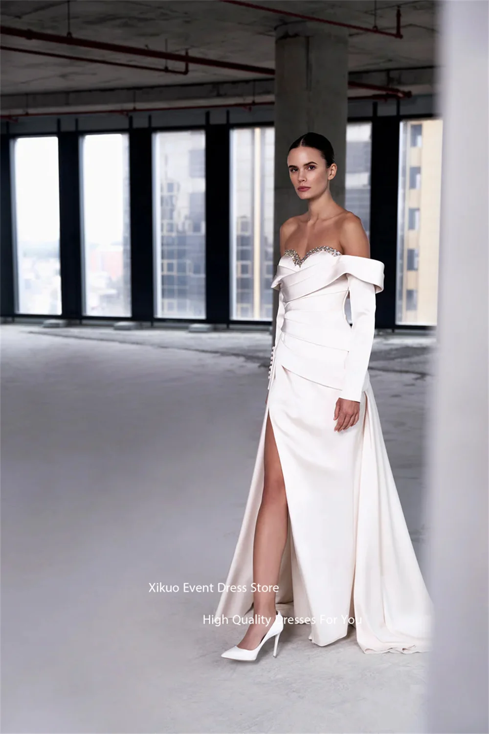 Xikuo Crystal Trimme Scollatura Abiti da sera Increspato Abito per party di matrimonio Spacco laterale alto Abiti De Boda Para Fiestas Personalizzato