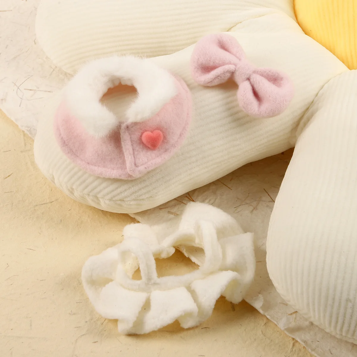 Labubu 인형 귀여운 겨울 라이트 핑크 목도리 커버 17cm 봉제 인형 의류 액세서리 Labubu I II 아이돌 인형 앉아 파티