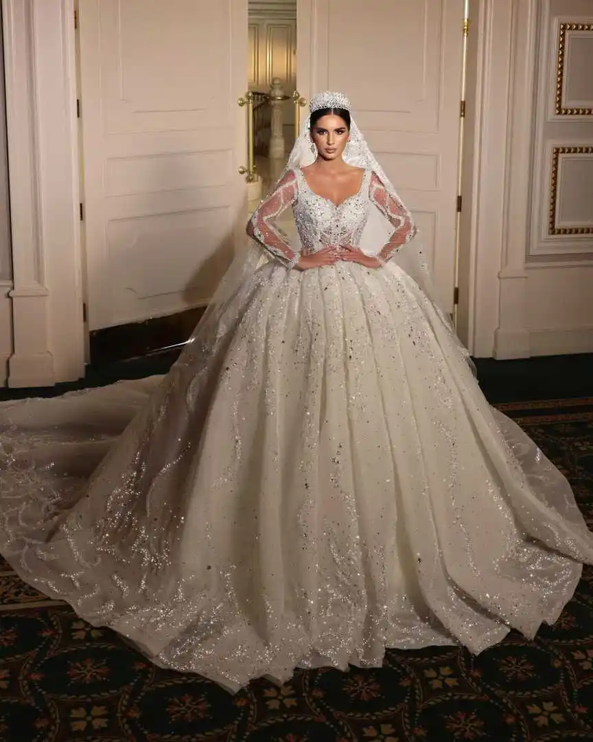 

Modest V Neck Wedding Dress Ball Gown Elegant Sequined Lace Bridal Dress Customized Illusion Long Sleeve Dubai vestidos de novia