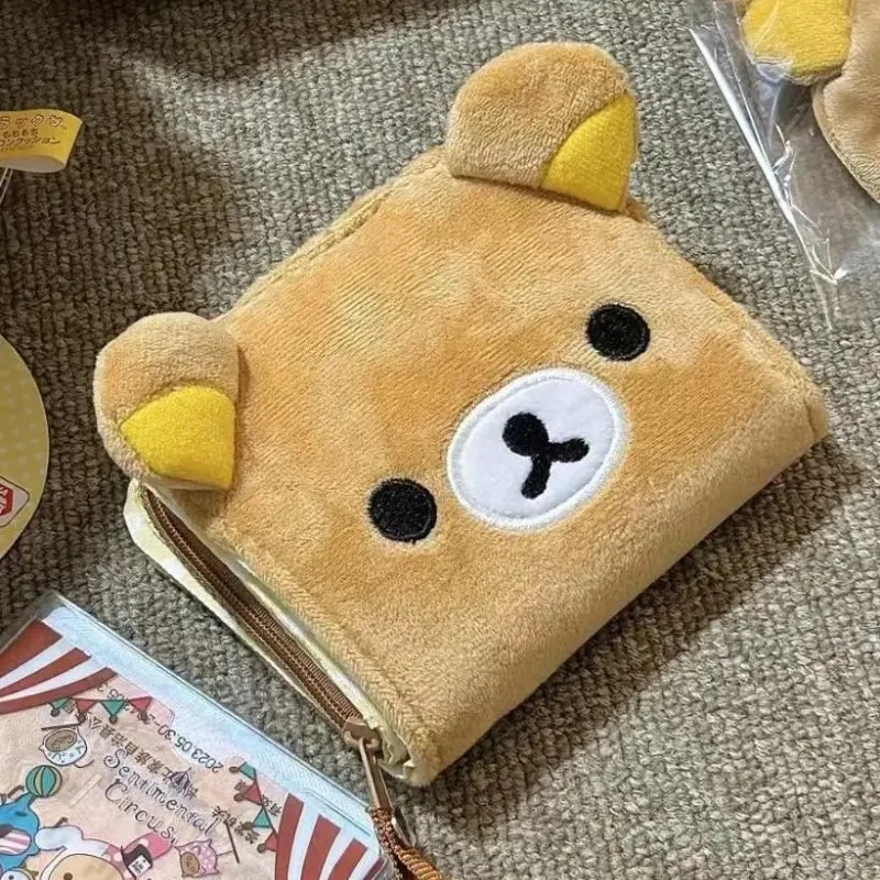 สาวการ์ตูนสแควร์ Rilakkuma 3D Plush การ์ดเหรียญกระเป๋าสตางค์ Kawaii Mini แบบพกพาซิปกระเป๋าจี้ตกแต่งของขวัญ