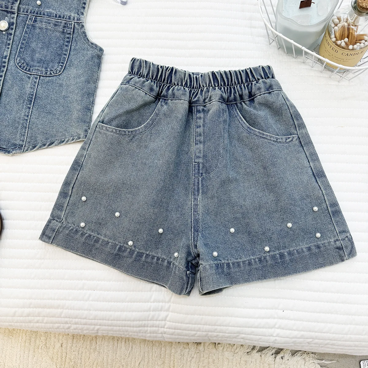 

Летний джинсовый комплект для девочек: новинка 2026 года, ретро-топ с бусинами и свободные шорты в ковбойском стиле, повседневный комплект из 2 предметов для малышек